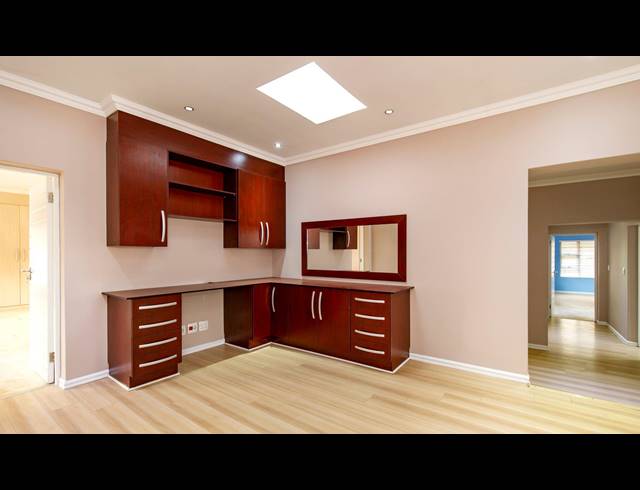 3 BEDROOM HOUSE FOR SALE IN BEDFORD GARDENS